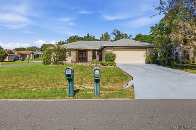 3632 N Honeylocust Drive, Beverly Hills, FL 34465