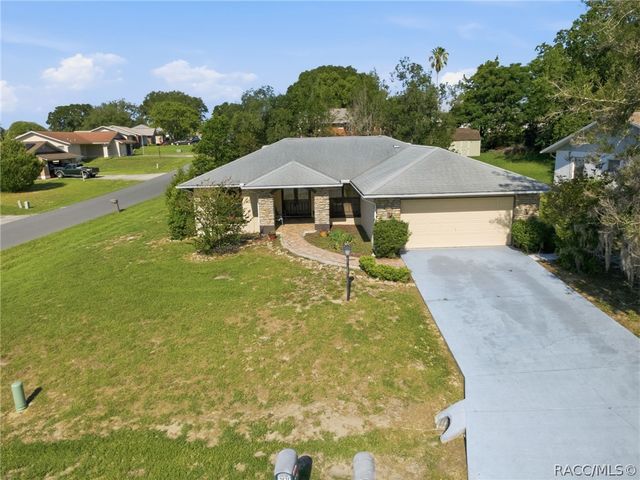 3632 N Honeylocust Drive, Beverly Hills, FL 34465