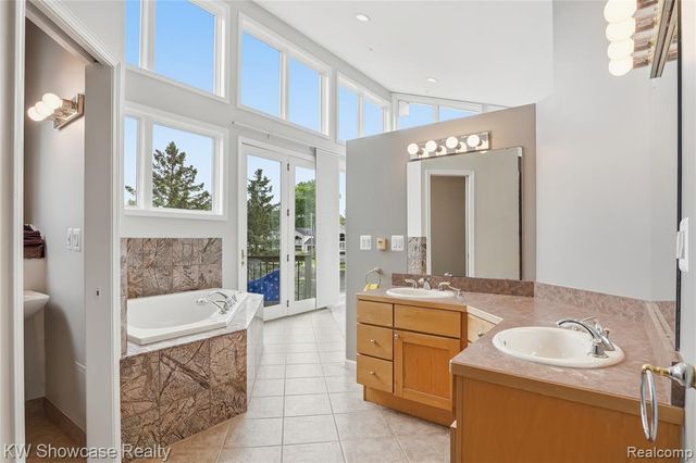 4614 Claudia Drive, Waterford, MI 48328