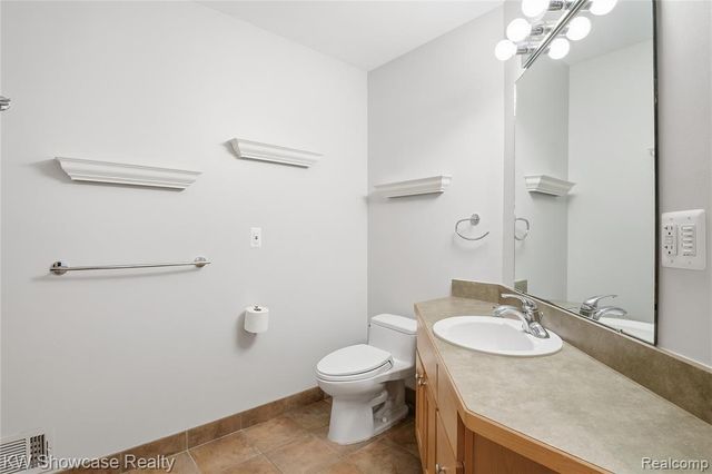 4614 Claudia Drive, Waterford, MI 48328