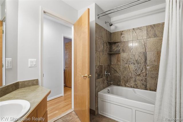 4614 Claudia Drive, Waterford, MI 48328