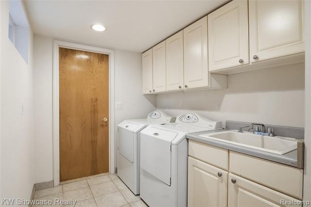 4614 Claudia Drive, Waterford, MI 48328