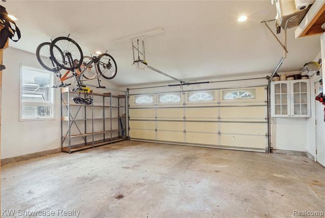 4614 Claudia Drive, Waterford, MI 48328