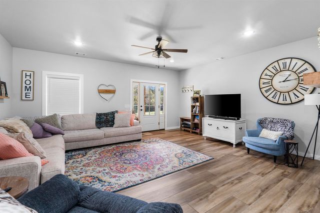 270 Sallie Lane, Melbourne, AR 72556