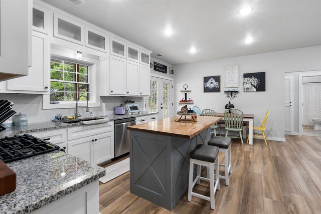 270 Sallie Lane, Melbourne, AR 72556