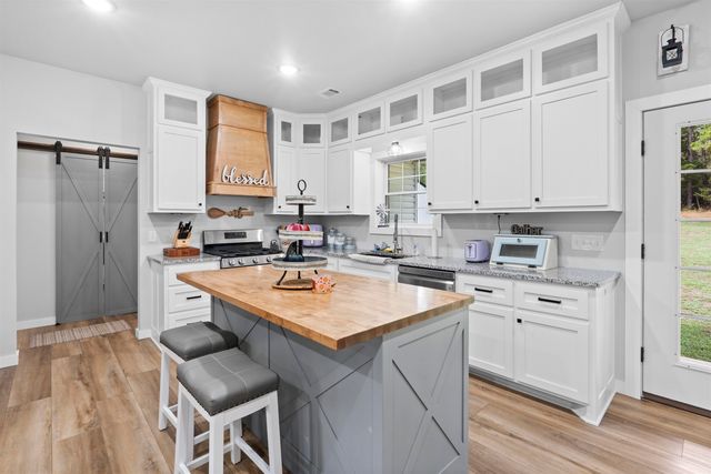 270 Sallie Lane, Melbourne, AR 72556