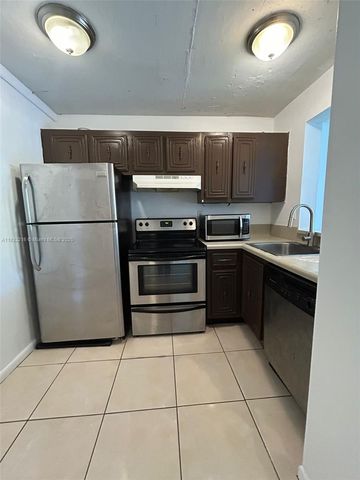 496 NW 165th St Rd D-310, Miami, FL 33169