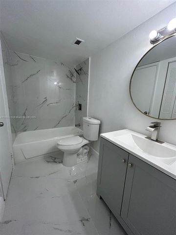496 NW 165th St Rd D-310, Miami, FL 33169