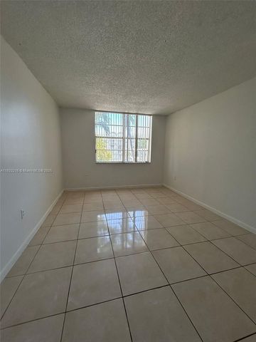 496 NW 165th St Rd D-310, Miami, FL 33169
