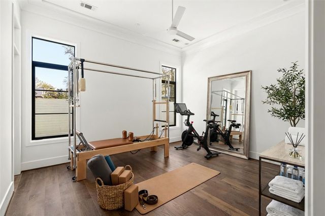 5517 Sturbridge Drive, Houston, TX 77056