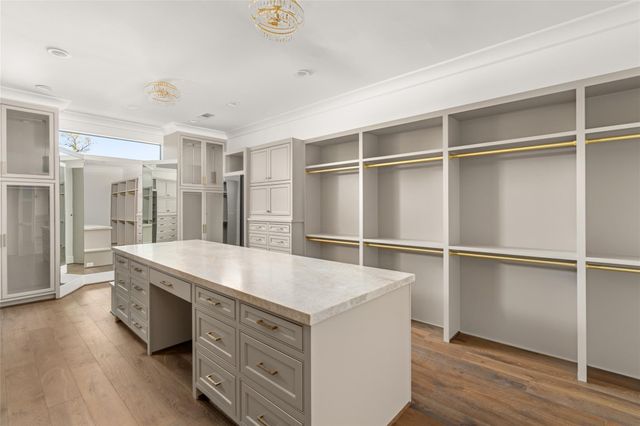 5517 Sturbridge Drive, Houston, TX 77056