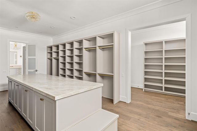 5517 Sturbridge Drive, Houston, TX 77056