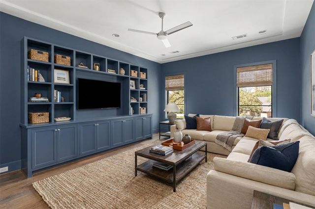 5517 Sturbridge Drive, Houston, TX 77056