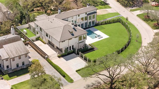 5517 Sturbridge Drive, Houston, TX 77056