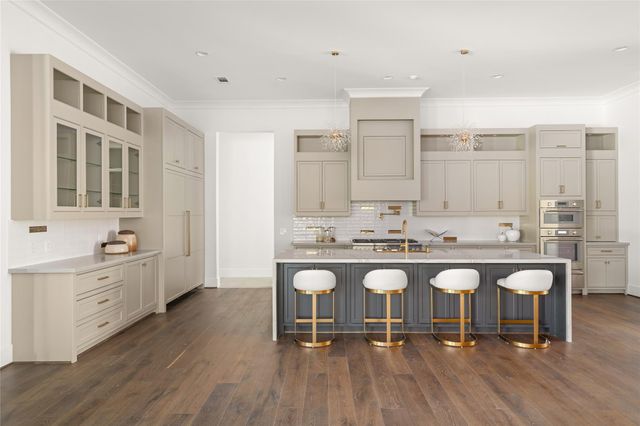 5517 Sturbridge Drive, Houston, TX 77056