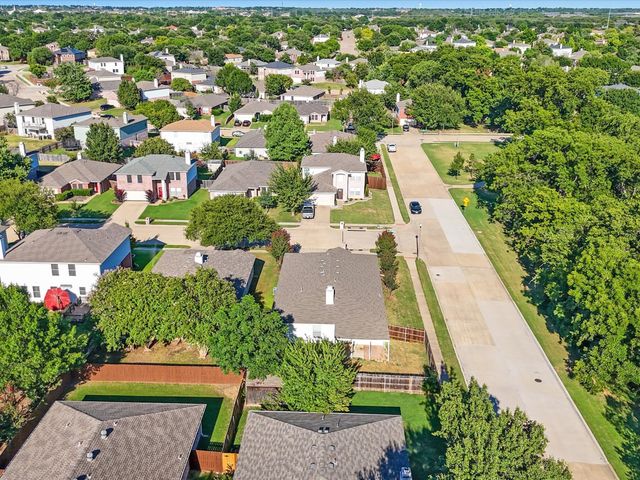 8212 Canoe Ridge Lane, Denton, TX 76210