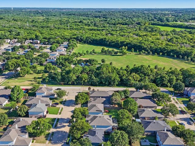 8212 Canoe Ridge Lane, Denton, TX 76210
