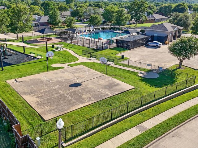 8212 Canoe Ridge Lane, Denton, TX 76210