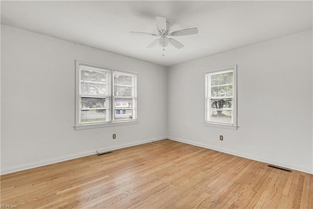 797 Old Oyster Point RD, Newport News, VA 23602