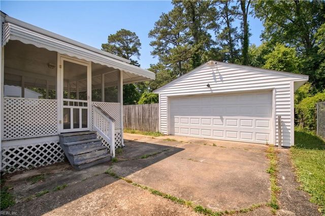 797 Old Oyster Point RD, Newport News, VA 23602