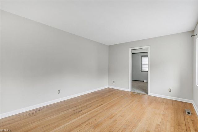 797 Old Oyster Point RD, Newport News, VA 23602