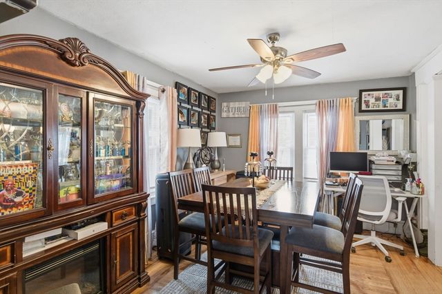 24 Jasper St, Springfield, MA 01109