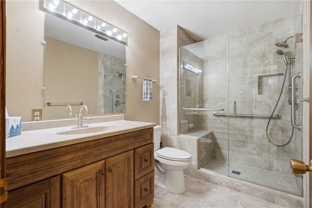 1504 Whitters Way NW, Cedar Rapids, IA 52405