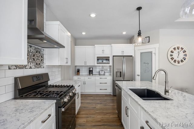 12734 Lockwood Drive, Allendale, MI 49401