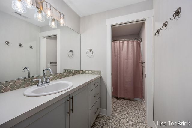 12734 Lockwood Drive, Allendale, MI 49401