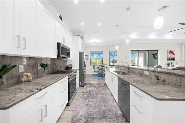 15504 HENNIPEN CIRCLE, Port Charlotte, FL 33981