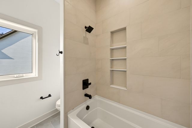45 NW Crabtree Lane, Waukee, IA 50263