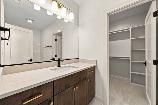 45 NW Crabtree Lane, Waukee, IA 50263