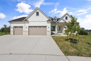 45 NW Crabtree Lane, Waukee, IA 50263