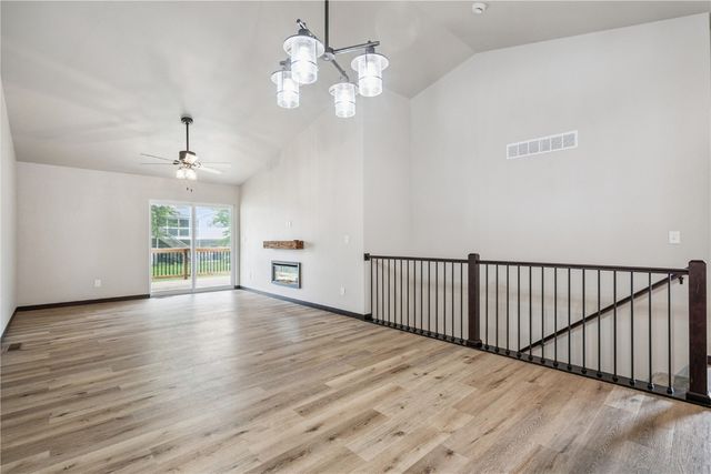 817 Prairie View Drive, West Branch, IA 52358