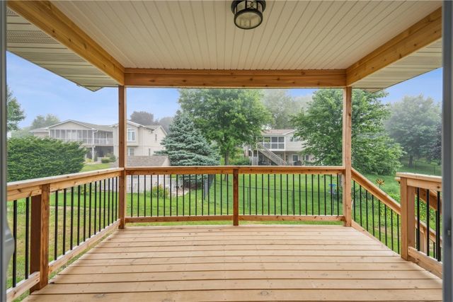 817 Prairie View Drive, West Branch, IA 52358