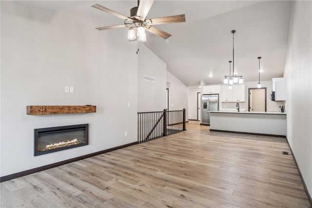 817 Prairie View Drive, West Branch, IA 52358