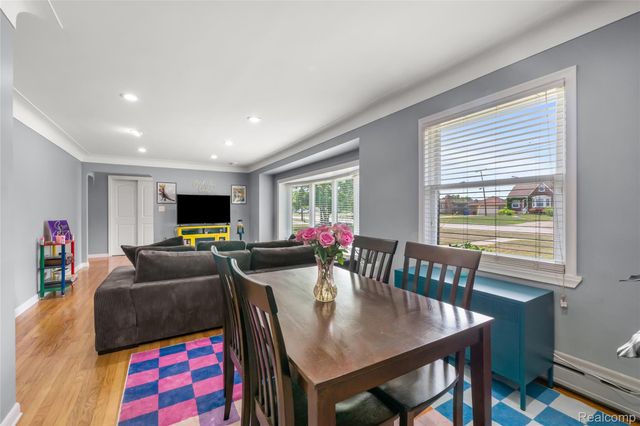 27200 Milton Avenue, Warren, MI 48092