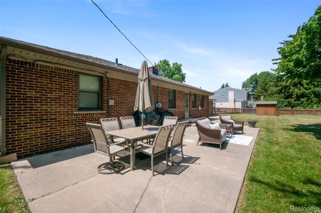 27200 Milton Avenue, Warren, MI 48092