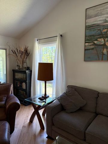 77 Lynrick Acres Road, Charlotte, VT 05445