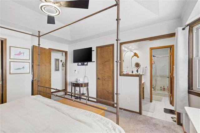 4397 SW Breezy Point Lane, Lee's Summit, MO 64082