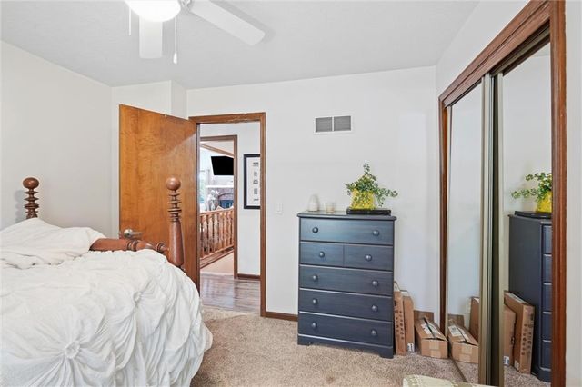 4397 SW Breezy Point Lane, Lee's Summit, MO 64082