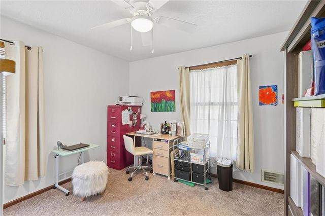 4397 SW Breezy Point Lane, Lee's Summit, MO 64082