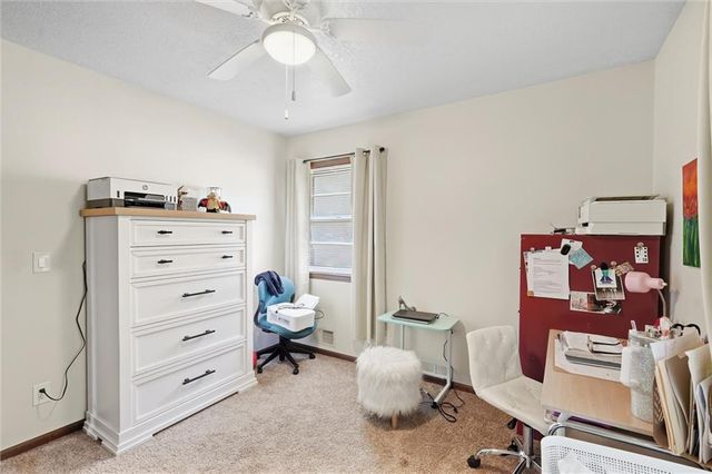 4397 SW Breezy Point Lane, Lee's Summit, MO 64082