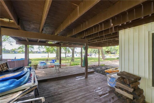 4397 SW Breezy Point Lane, Lee's Summit, MO 64082