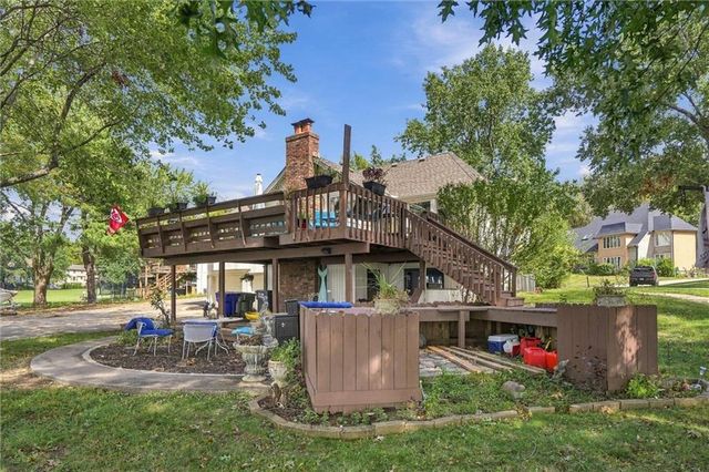 4397 SW Breezy Point Lane, Lee's Summit, MO 64082