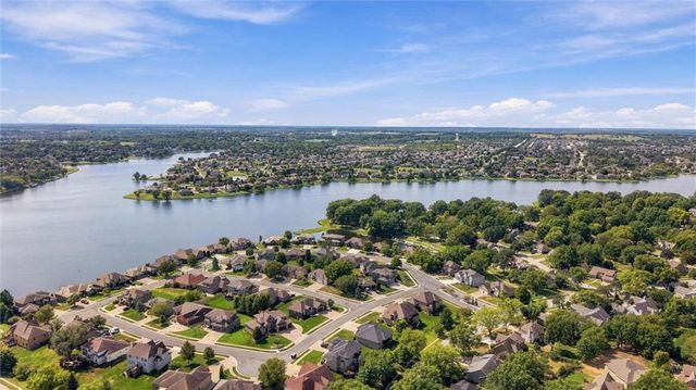 4397 SW Breezy Point Lane, Lee's Summit, MO 64082