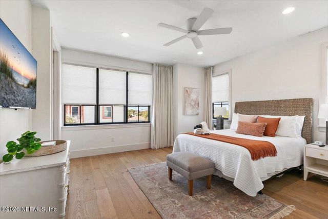 1318 1ST Street N, Jacksonville Beach, FL 32250