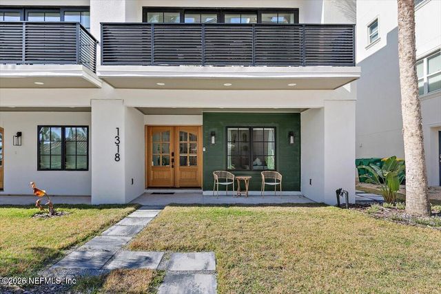1318 1ST Street N, Jacksonville Beach, FL 32250