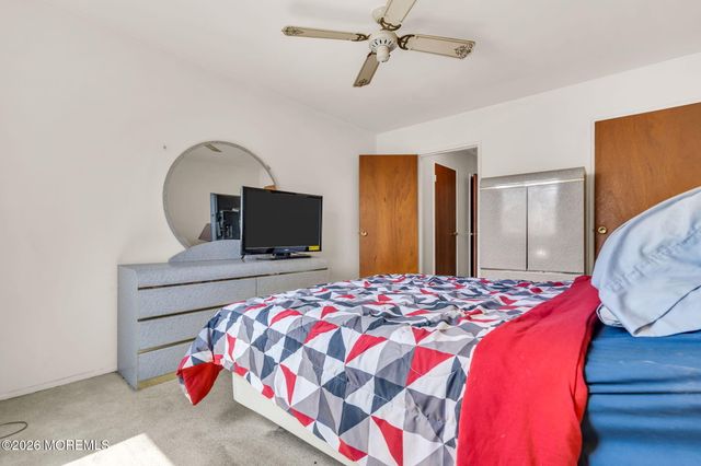 5 Dove Street B, Manchester, NJ 08759