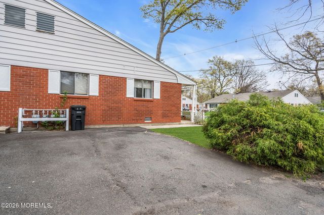 5 Dove Street B, Manchester, NJ 08759